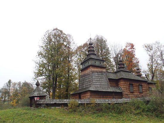 Kościół św Kosmy i Damiana w Bartnem